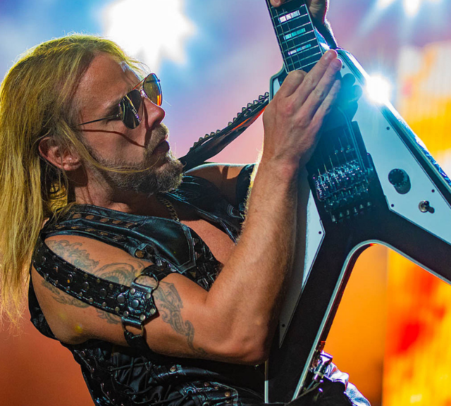 Judas Priest pospone gira por Estados Unidos, Richie Faulkner es hospitalizado por problemas cardíacos