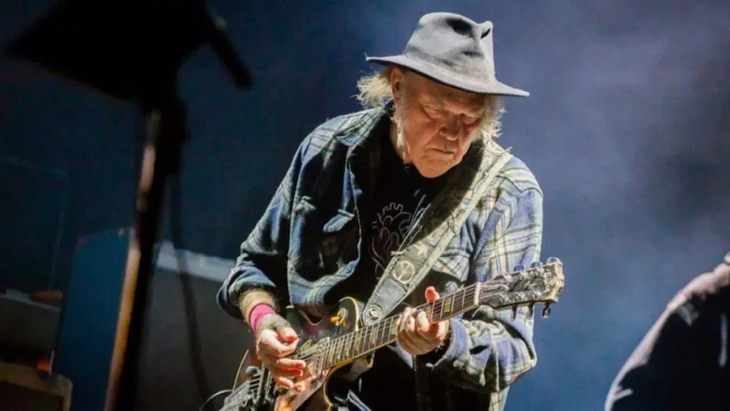 Neil Young anuncia su primera gira en 4 años